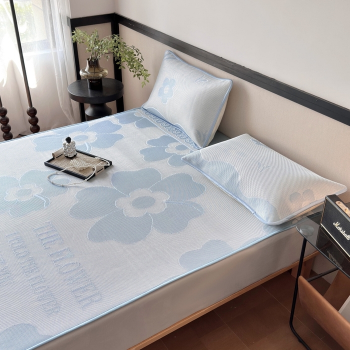 91家纺网 家纺一手货源 找家纺 乐居家纺 2025新款A类碳光抗菌凉感可水洗冰丝凉席席子床笠款 冰花-蓝