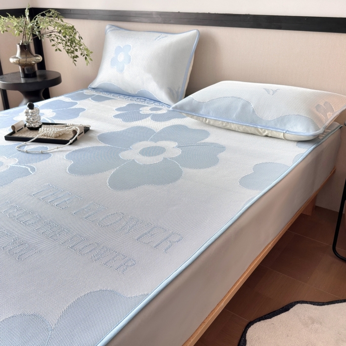 91家纺网 家纺一手货源 找家纺 乐居家纺 2025新款A类碳光抗菌凉感可水洗冰丝凉席席子床笠款 冰花-蓝