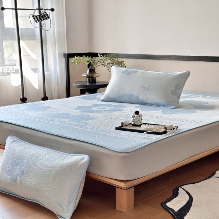 91家纺网 家纺一手货源 找家纺 乐居家纺 2025新款A类碳光抗菌凉感可水洗冰丝凉席席子床笠款 冰花-蓝