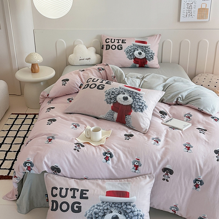 91家纺网 家纺一手货源 找家纺 RYB红黄兰 2025新款ins卡通5D立体数码全棉纯棉有氧双层纱四件套系列 粉色小奶狗