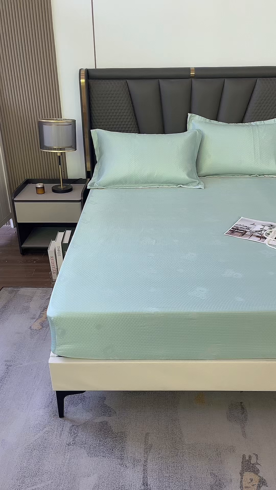 91家纺网 家纺一手货源 找家纺 乐居家纺 2025新款A类凉感纤维凉豆豆可水洗冰丝凉席席子床笠款 绿色小熊