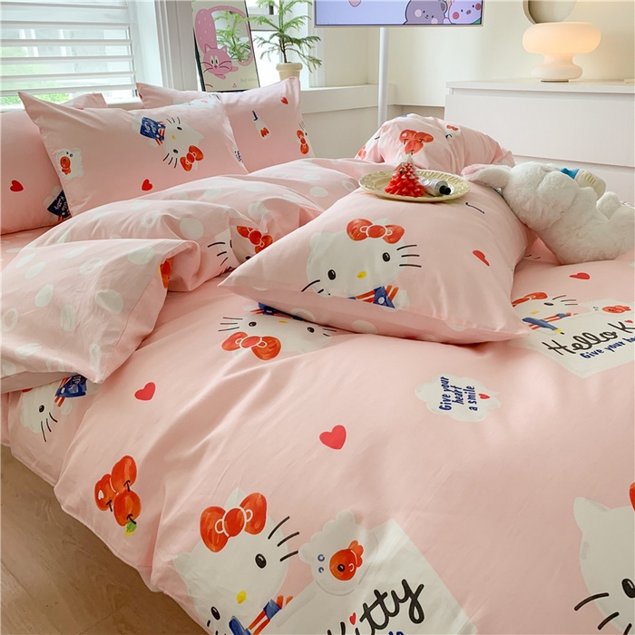 91家纺网 家纺一手货源 找家纺 玉元坊 2025年5月新品三丽鸥全棉床单纯棉床裙床笠三四件套简约基础款式-凯蒂猫简约款式 苹果凯蒂【简约款】