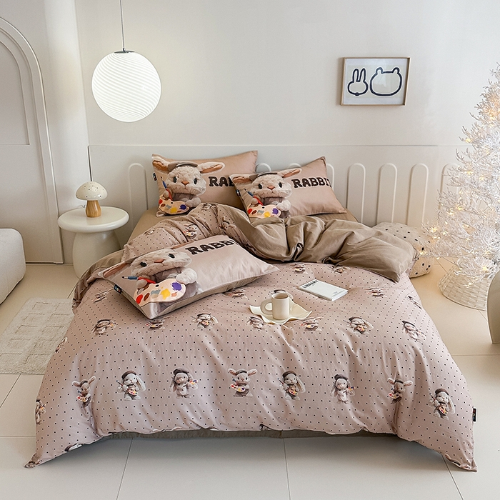 91家纺网 家纺一手货源 找家纺 RYB红黄兰 2025新款ins卡通5D立体数码全棉纯棉有氧双层纱四件套系列 巧克力兔兔