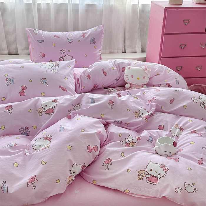 91家纺网 家纺一手货源 找家纺 玉元坊 2025年5月新品三丽鸥全棉床单纯棉床裙床笠三四件套简约基础款式-凯蒂猫简约款式 美美凯蒂【简约款】