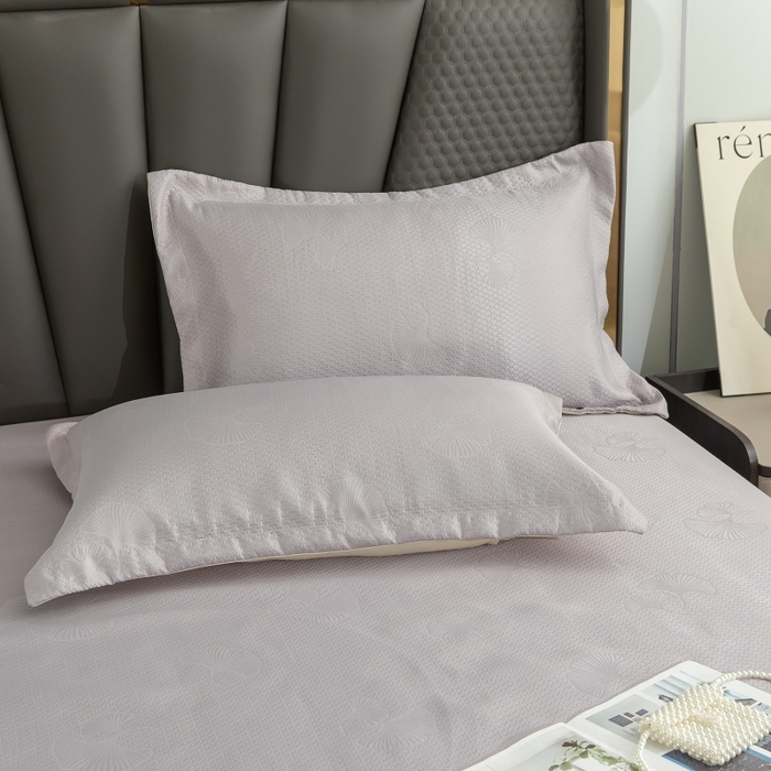 91家纺网 家纺一手货源 找家纺 乐居家纺 2025新款A类凉感纤维凉豆豆可水洗冰丝凉席席子床笠款 浅灰-银杏叶