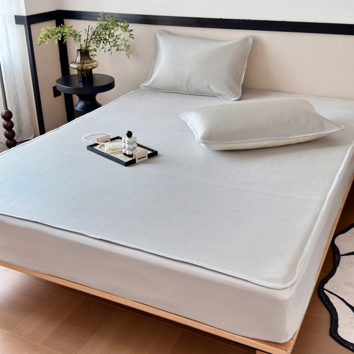 91家纺网 家纺一手货源 找家纺 乐居家纺 2025新款A类碳光抗菌凉感可水洗冰丝凉席席子床笠款 灰色