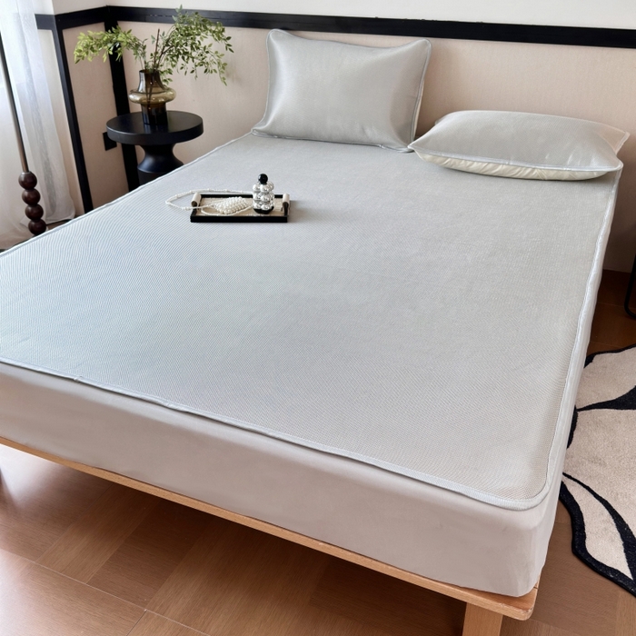 91家纺网 家纺一手货源 找家纺 乐居家纺 2025新款A类碳光抗菌凉感可水洗冰丝凉席席子床笠款 灰色