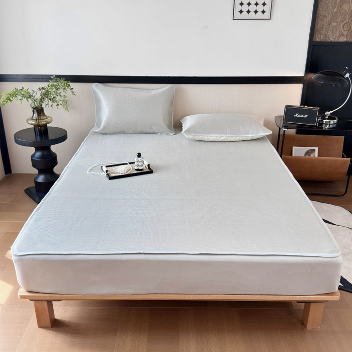 91家纺网 家纺一手货源 找家纺 乐居家纺 2025新款A类碳光抗菌凉感可水洗冰丝凉席席子床笠款 灰色