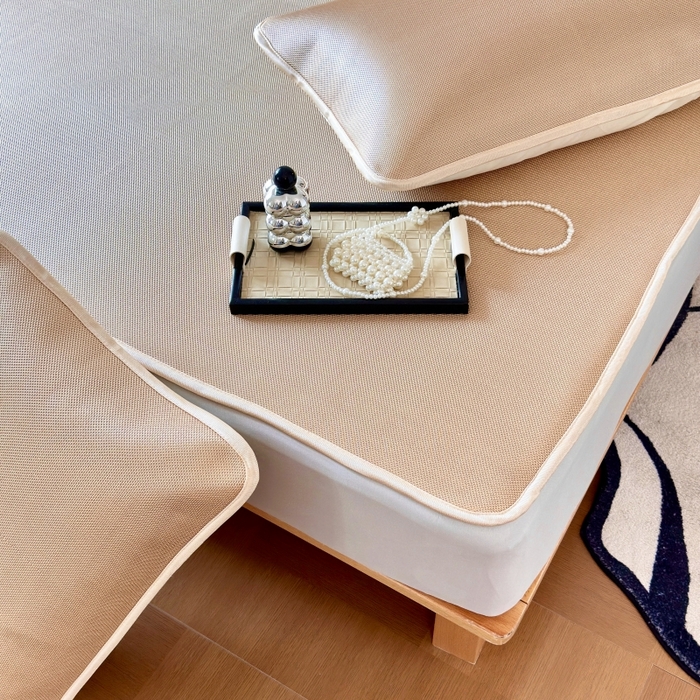 91家纺网 家纺一手货源 找家纺 乐居家纺 2025新款A类碳光抗菌凉感可水洗冰丝凉席席子床笠款 咖色