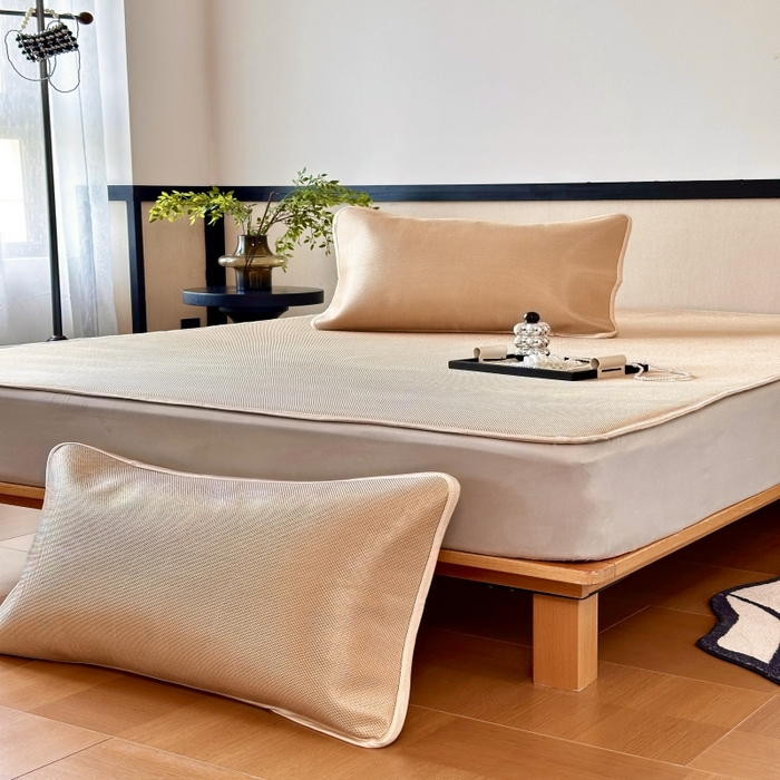 91家纺网 家纺一手货源 找家纺 乐居家纺 2025新款A类碳光抗菌凉感可水洗冰丝凉席席子床笠款 咖色