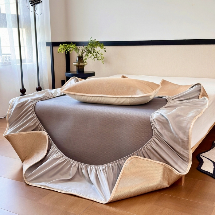 91家纺网 家纺一手货源 找家纺 乐居家纺 2025新款A类碳光抗菌凉感可水洗冰丝凉席席子床笠款 咖色