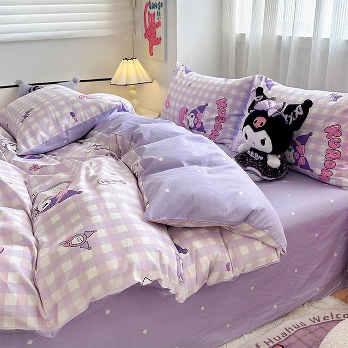 91家纺网 家纺一手货源 找家纺 玉元坊 2025年5月新品三丽鸥全棉床单纯棉床裙床笠三四件套简约基础款式-库洛米简约款式 紫格库洛米【简约款】