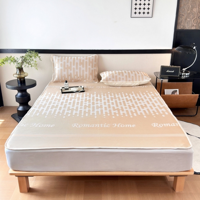 91家纺网 家纺一手货源 找家纺 乐居家纺 2025新款A类碳光抗菌凉感可水洗冰丝凉席席子床笠款 浪漫之家-咖