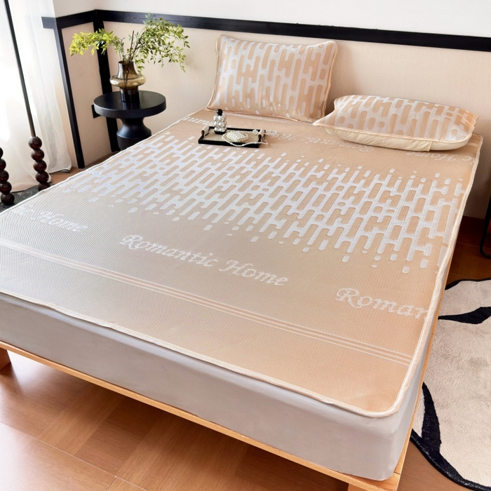 91家纺网 家纺一手货源 找家纺 乐居家纺 2025新款A类碳光抗菌凉感可水洗冰丝凉席席子床笠款 浪漫之家-咖