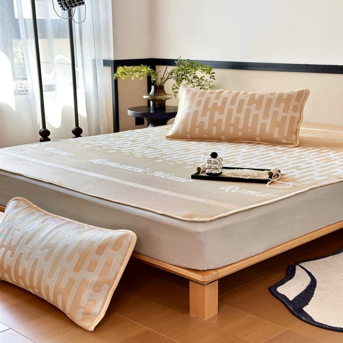 91家纺网 家纺一手货源 找家纺 乐居家纺 2025新款A类碳光抗菌凉感可水洗冰丝凉席席子床笠款 浪漫之家-咖