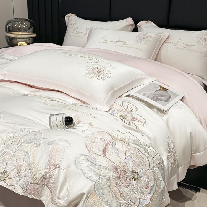 91家纺网 家纺一手货源 找家纺 欧乐蒂 2025新款水洗冰丝刺绣四件套-花颜 花颜-白桃