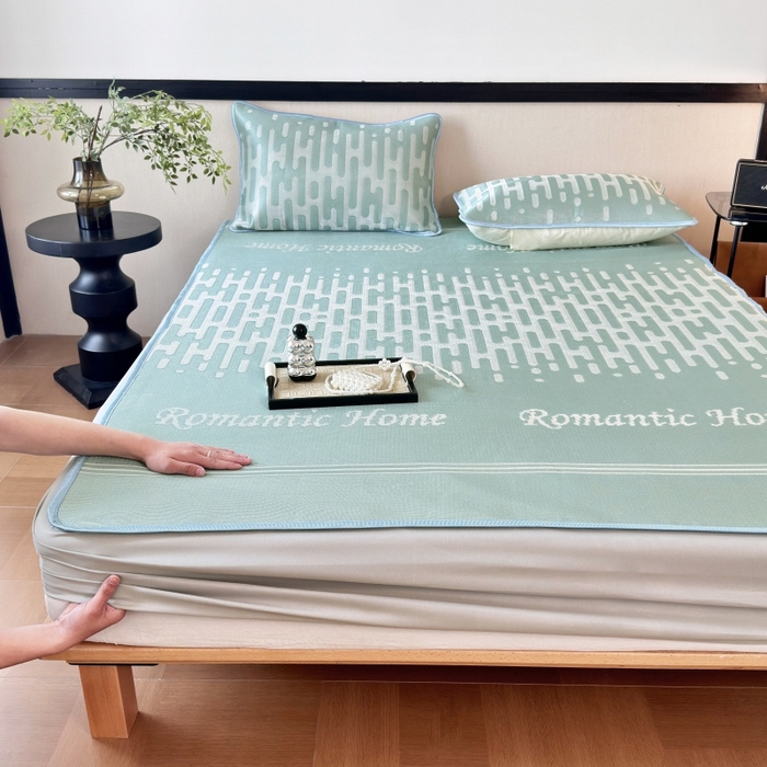 91家纺网 家纺一手货源 找家纺 乐居家纺 2025新款A类碳光抗菌凉感可水洗冰丝凉席席子床笠款 浪漫之家-绿