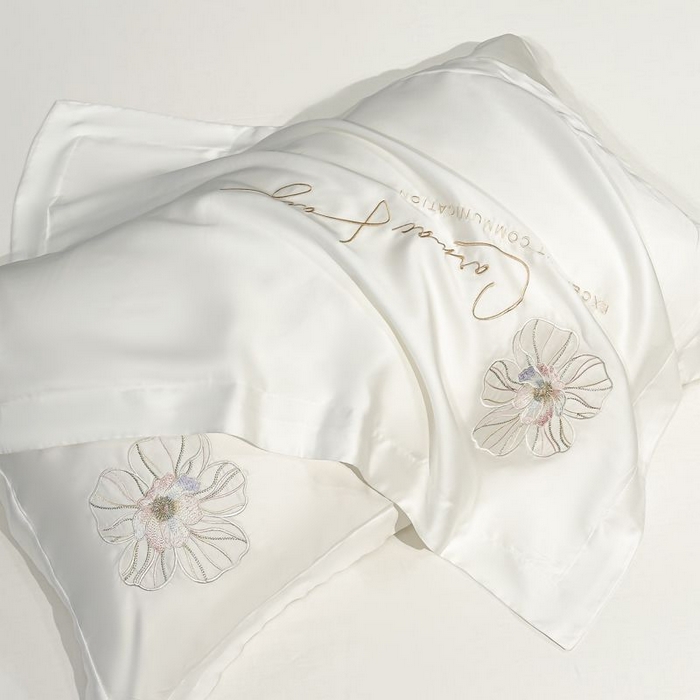 91家纺网 家纺一手货源 找家纺 欧乐蒂 2025新款水洗冰丝刺绣四件套-花颜 花颜-典雅白