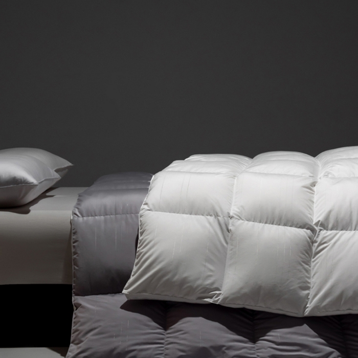 91家纺网 家纺一手货源 找家纺 静若居羽绒被壳 2025新款羽绒空调被羽绒春秋被羽绒冬被包检测 白色拼灰色