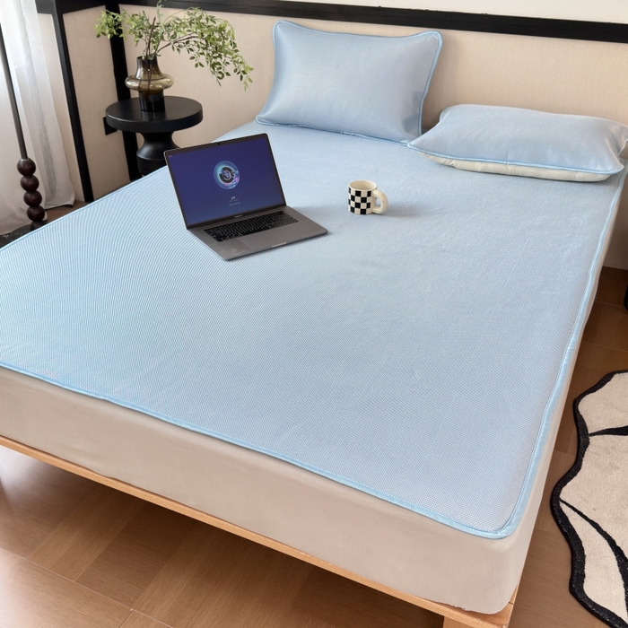 91家纺网 家纺一手货源 找家纺 乐居家纺 2025新款A类碳光抗菌凉感可水洗冰丝凉席席子床笠款 天空蓝