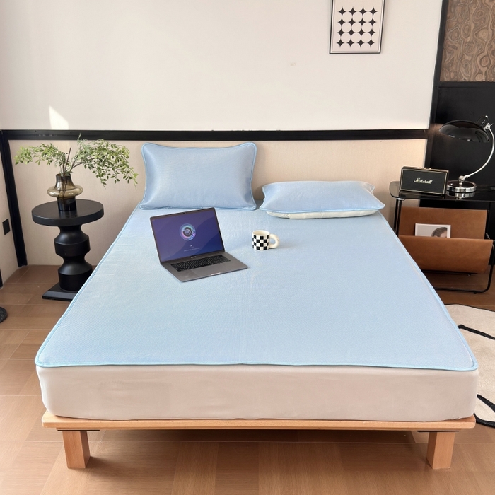 91家纺网 家纺一手货源 找家纺 乐居家纺 2025新款A类碳光抗菌凉感可水洗冰丝凉席席子床笠款 天空蓝