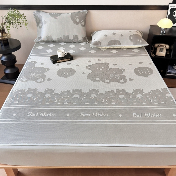 91家纺网 家纺一手货源 找家纺 乐居家纺 2025新款A类碳光抗菌凉感可水洗冰丝凉席席子床笠款 小熊伙伴-灰