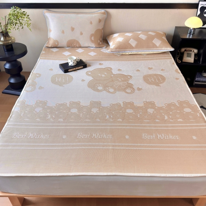 91家纺网 家纺一手货源 找家纺 乐居家纺 2025新款A类碳光抗菌凉感可水洗冰丝凉席席子床笠款 小熊伙伴-咖