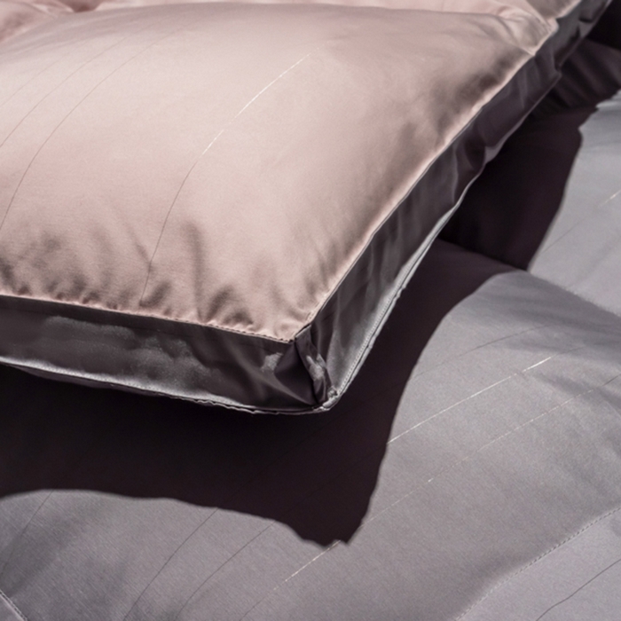 91家纺网 家纺一手货源 找家纺 静若居羽绒被壳 2025新款羽绒空调被羽绒春秋被羽绒冬被包检测 豆沙拼灰色