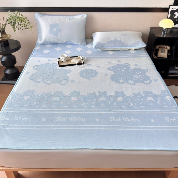 91家纺网 家纺一手货源 找家纺 乐居家纺 2025新款A类碳光抗菌凉感可水洗冰丝凉席席子床笠款 小熊伙伴-蓝