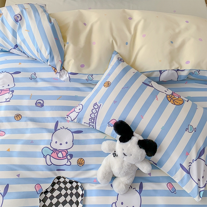 91家纺网 家纺一手货源 找家纺 玉元坊 2025年5月新品三丽鸥全棉床单纯棉床裙床笠三四件套简约基础款式-帕恰狗简约款式 条纹帕恰狗【简约款】