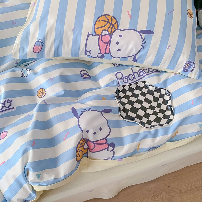 91家纺网 家纺一手货源 找家纺 玉元坊 2025年5月新品三丽鸥全棉床单纯棉床裙床笠三四件套简约基础款式-帕恰狗简约款式 条纹帕恰狗【简约款】