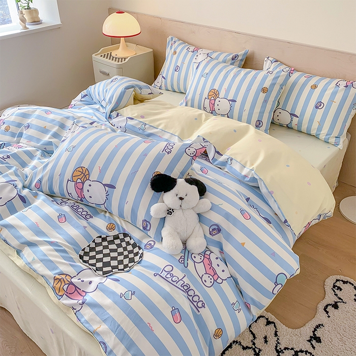 91家纺网 家纺一手货源 找家纺 玉元坊 2025年5月新品三丽鸥全棉床单纯棉床裙床笠三四件套简约基础款式-帕恰狗简约款式 条纹帕恰狗【简约款】