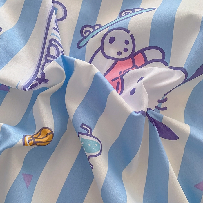 91家纺网 家纺一手货源 找家纺 玉元坊 2025年5月新品三丽鸥全棉床单纯棉床裙床笠三四件套简约基础款式-帕恰狗简约款式 条纹帕恰狗【简约款】