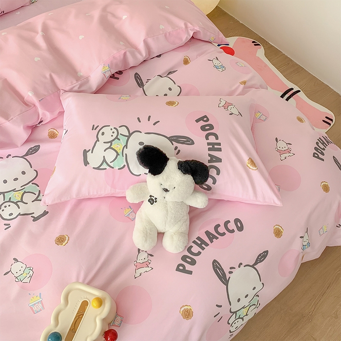 91家纺网 家纺一手货源 找家纺 玉元坊 2025年5月新品三丽鸥全棉床单纯棉床裙床笠三四件套简约基础款式-帕恰狗简约款式 开心帕恰狗【简约款】