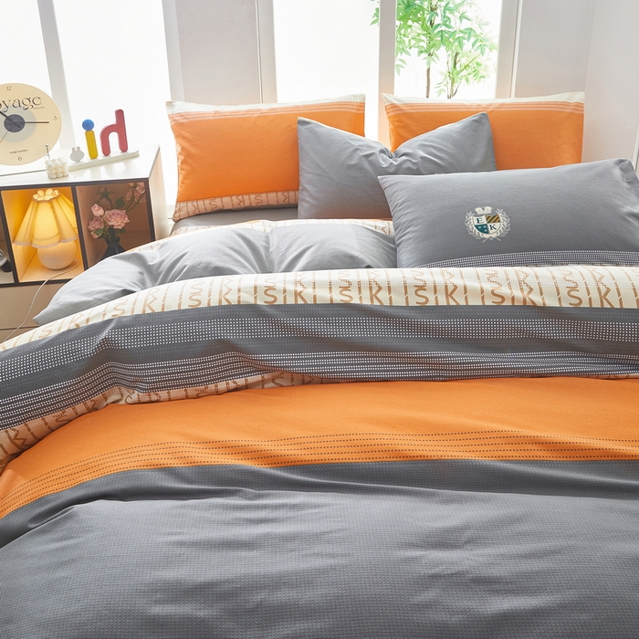 91家纺网 家纺一手货源 找家纺 雲归梦 2025年新款全棉纯棉活性印花四件套 都市英伦-桔