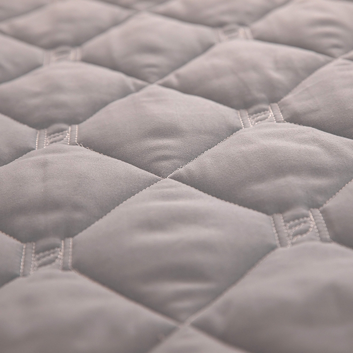 91家纺网 家纺一手货源 找家纺 安逸恋 2025新款A类水洗棉大豆抗菌学生床垫保护垫 灰色