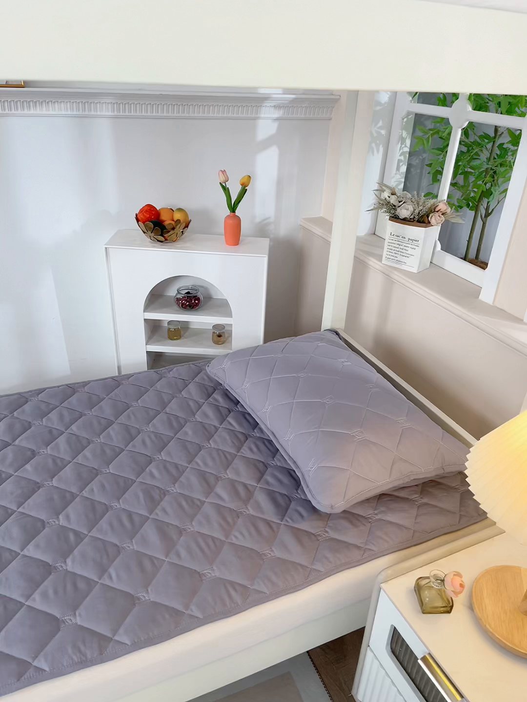 91家纺网 家纺一手货源 找家纺 安逸恋 2025新款A类水洗棉大豆抗菌学生床垫保护垫 灰色