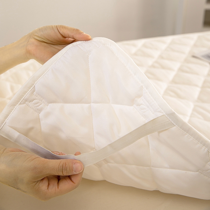 91家纺网 家纺一手货源 找家纺 安逸恋 2025新款A类水洗棉大豆抗菌学生床垫保护垫 米白