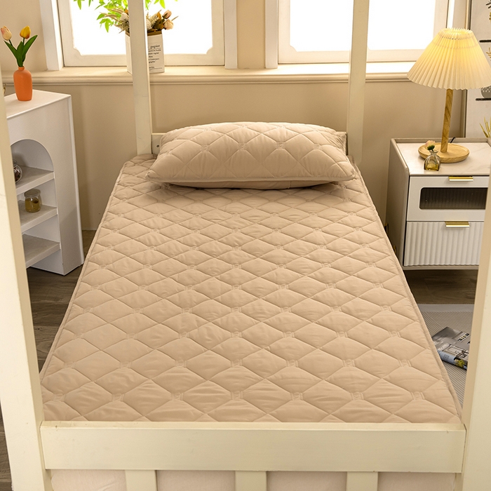 91家纺网 家纺一手货源 找家纺 安逸恋 2025新款A类水洗棉大豆抗菌学生床垫保护垫 咖色