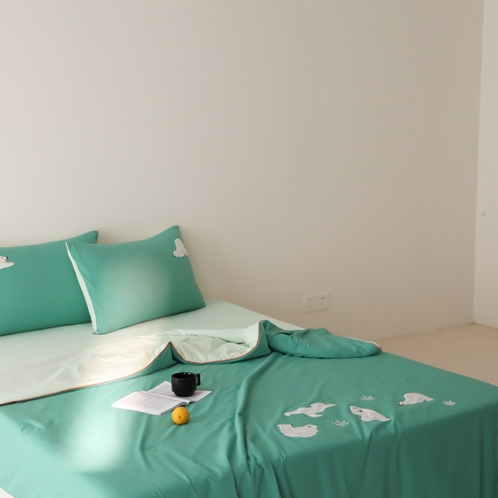 91家纺网 家纺一手货源 找家纺 时亿家居 2025凉感夏被Pro系列凉感被空调被 北极熊绿