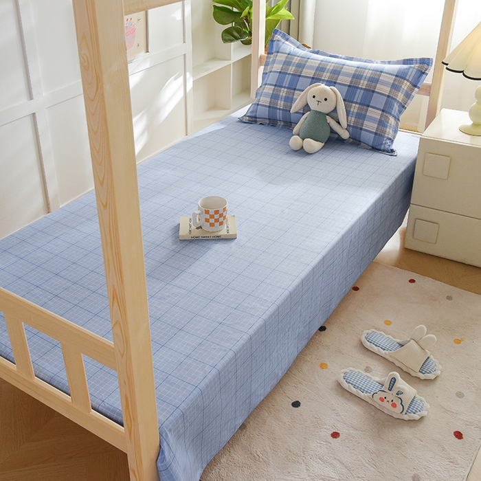 91家纺网 家纺一手货源 找家纺 鑫宇2025新款13372全棉学生宿舍上下铺三件套床单款床笠款可定制 梦的启航-蓝