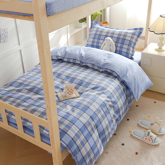 91家纺网 家纺一手货源 找家纺 鑫宇2025新款13372全棉学生宿舍上下铺三件套床单款床笠款可定制 梦的启航-蓝