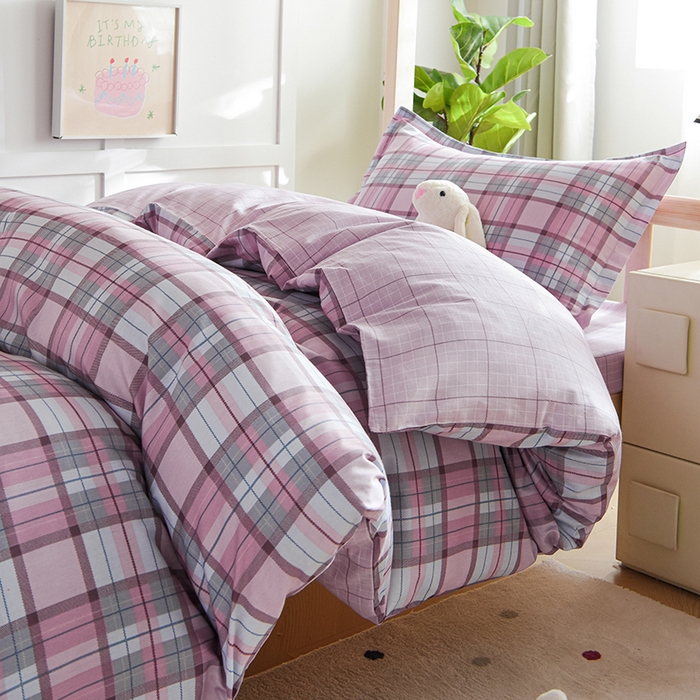 91家纺网 家纺一手货源 找家纺 鑫宇2025新款13372全棉学生宿舍上下铺三件套床单款床笠款可定制 梦的启航-粉