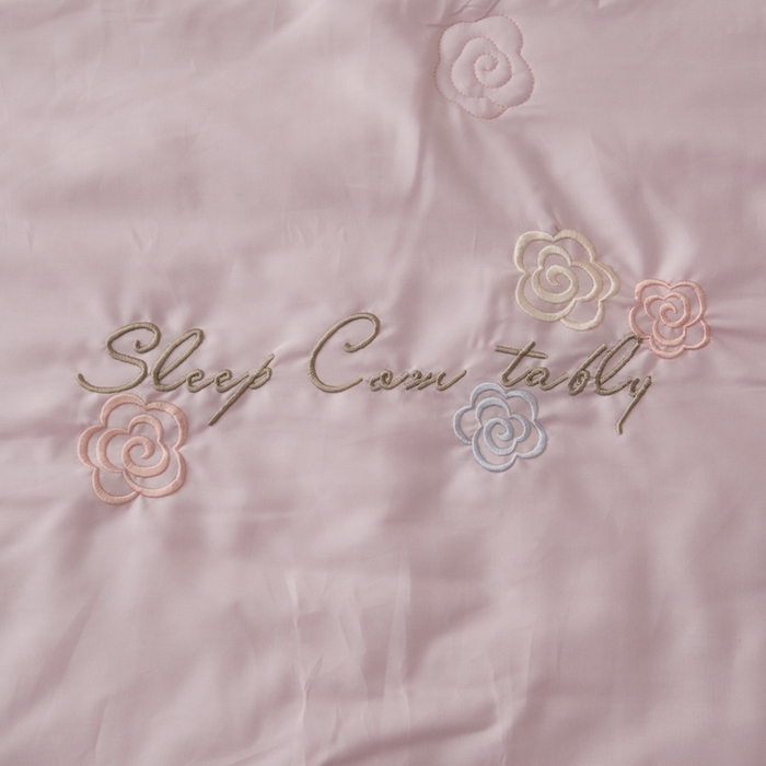 91家纺网 家纺一手货源 找家纺 2025新款50莱赛尔双面天丝床盖三件套 山茶花粉