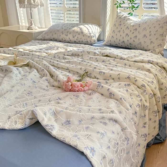 91家纺网 家纺一手货源 找家纺 眠博士 2025新款双层纱印花雪纺夏被  雪纺夏被-苍兰