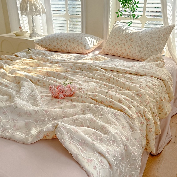 91家纺网 家纺一手货源 找家纺 眠博士 2025新款双层纱印花雪纺夏被  雪纺夏被-芯蔷