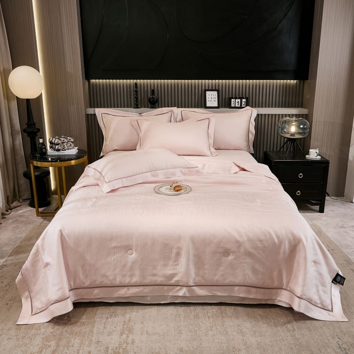 91家纺网 家纺一手货源 找家纺 眠博士2025新款提花夏被四件套多件套 香盈粉