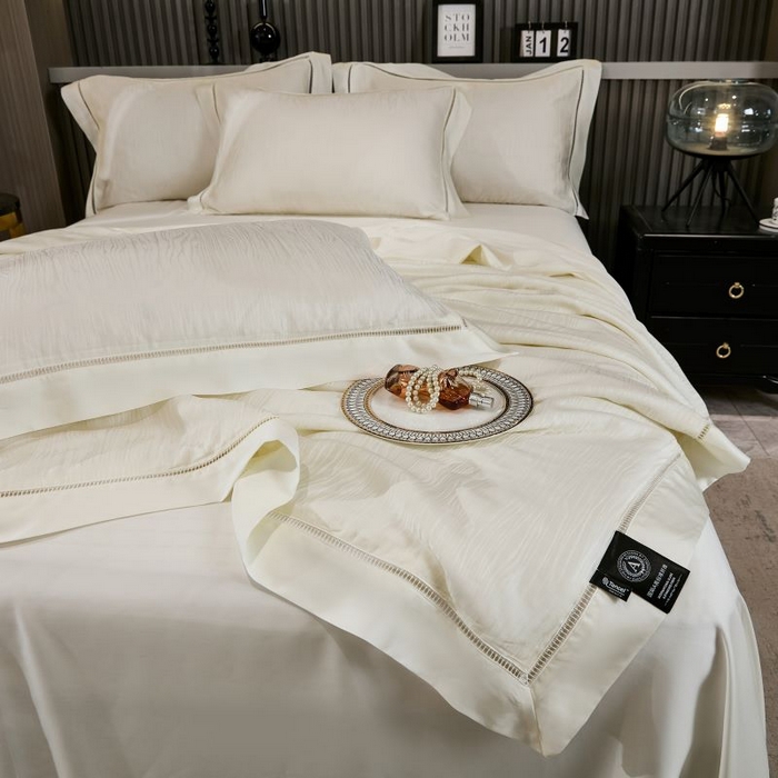 91家纺网 家纺一手货源 找家纺 眠博士2025新款提花夏被四件套多件套 流光白