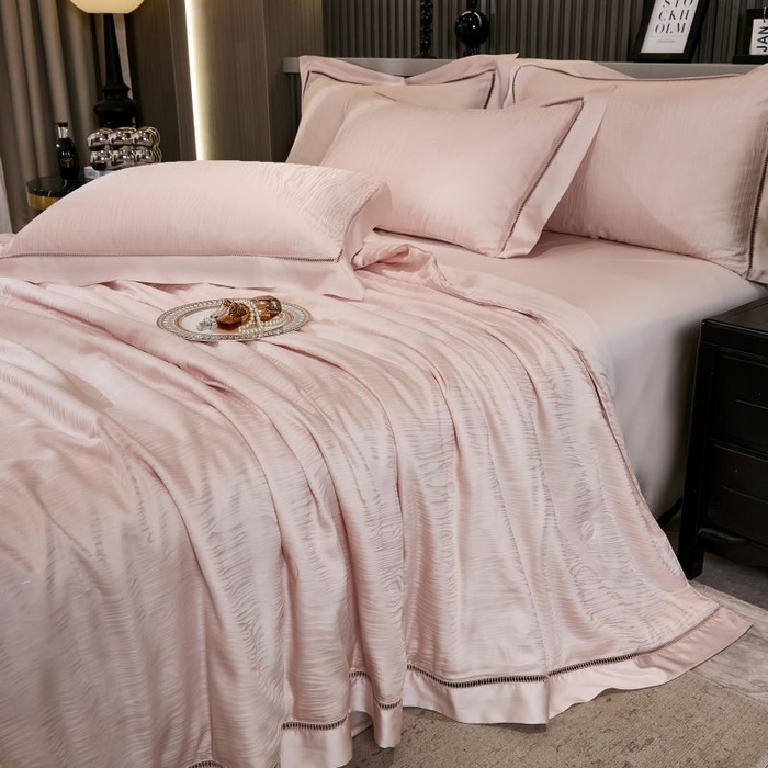 91家纺网 家纺一手货源 找家纺 眠博士2025新款提花夏被四件套多件套 香盈粉