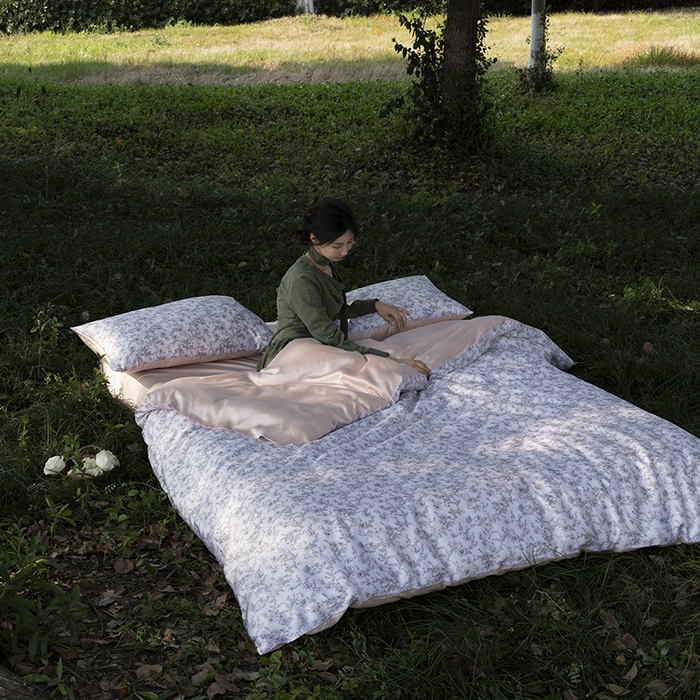 91家纺网 家纺一手货源 找家纺 （总）咏绒家纺工厂店 2025新款A类奥地利进口天丝轻奢花卉款四件套系列